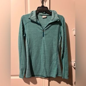 Blue long sleeve Columbia pullover